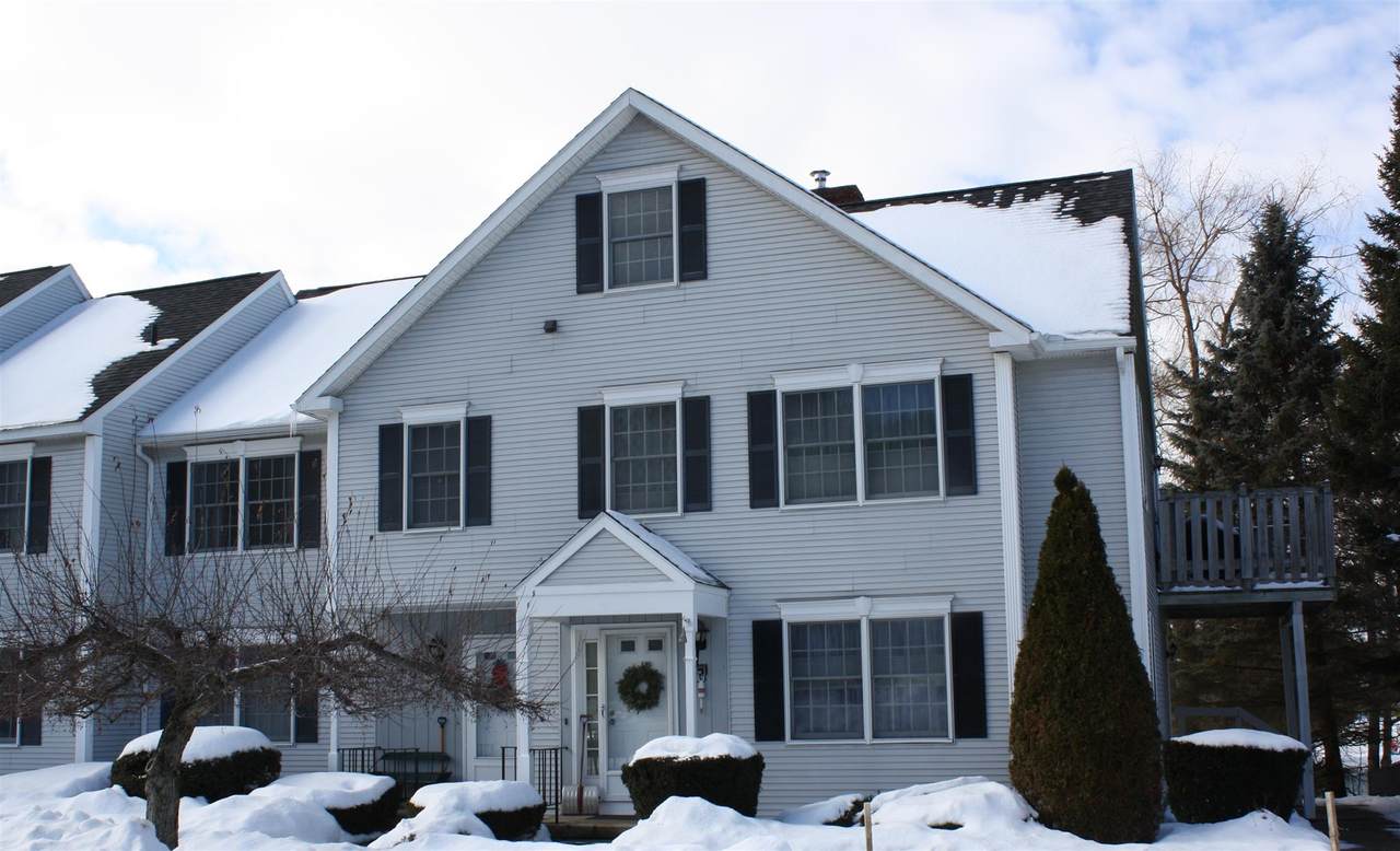 33 Twin Circle - Photo 1