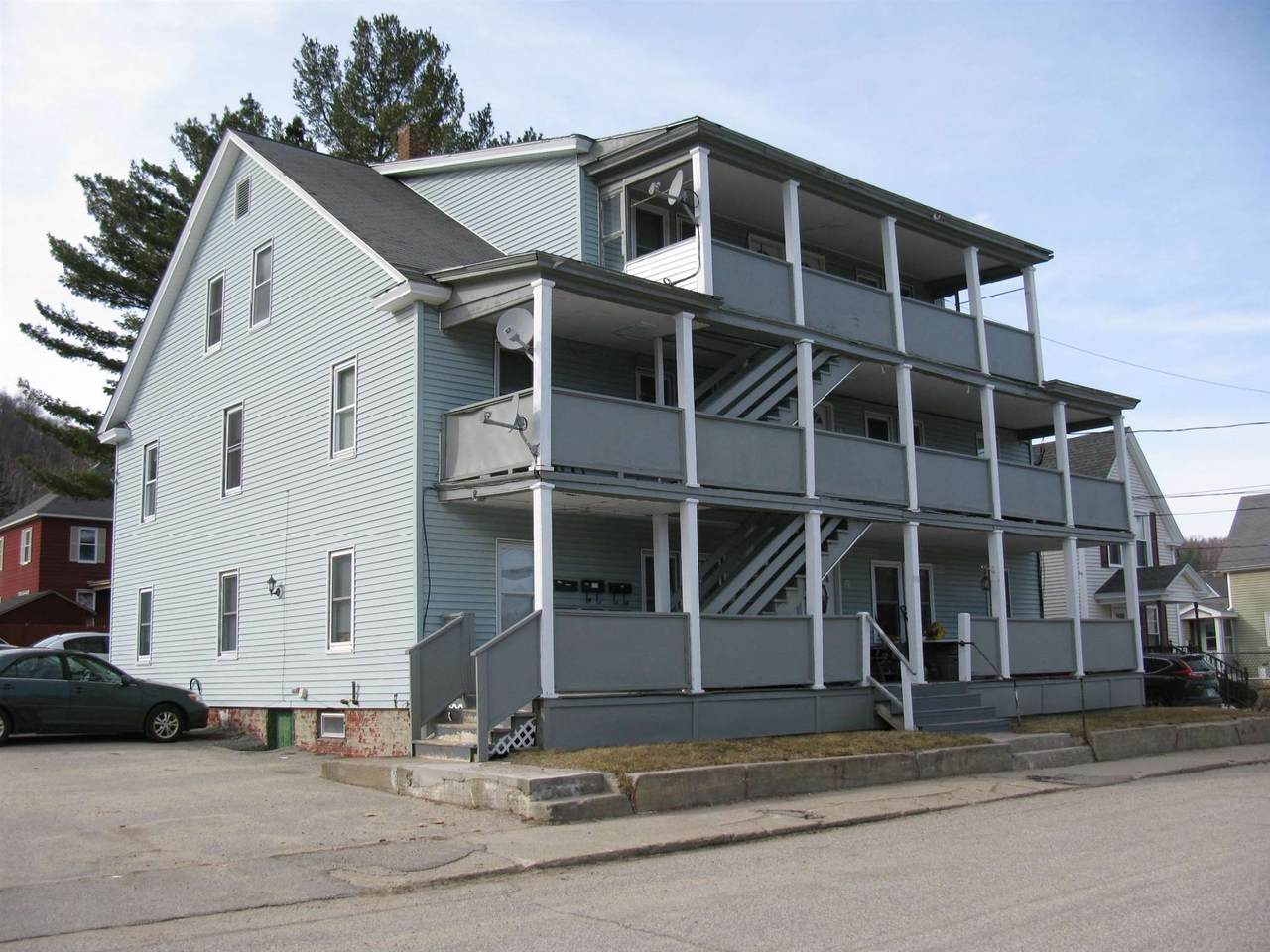 851 4Th Avenue - Photo 1