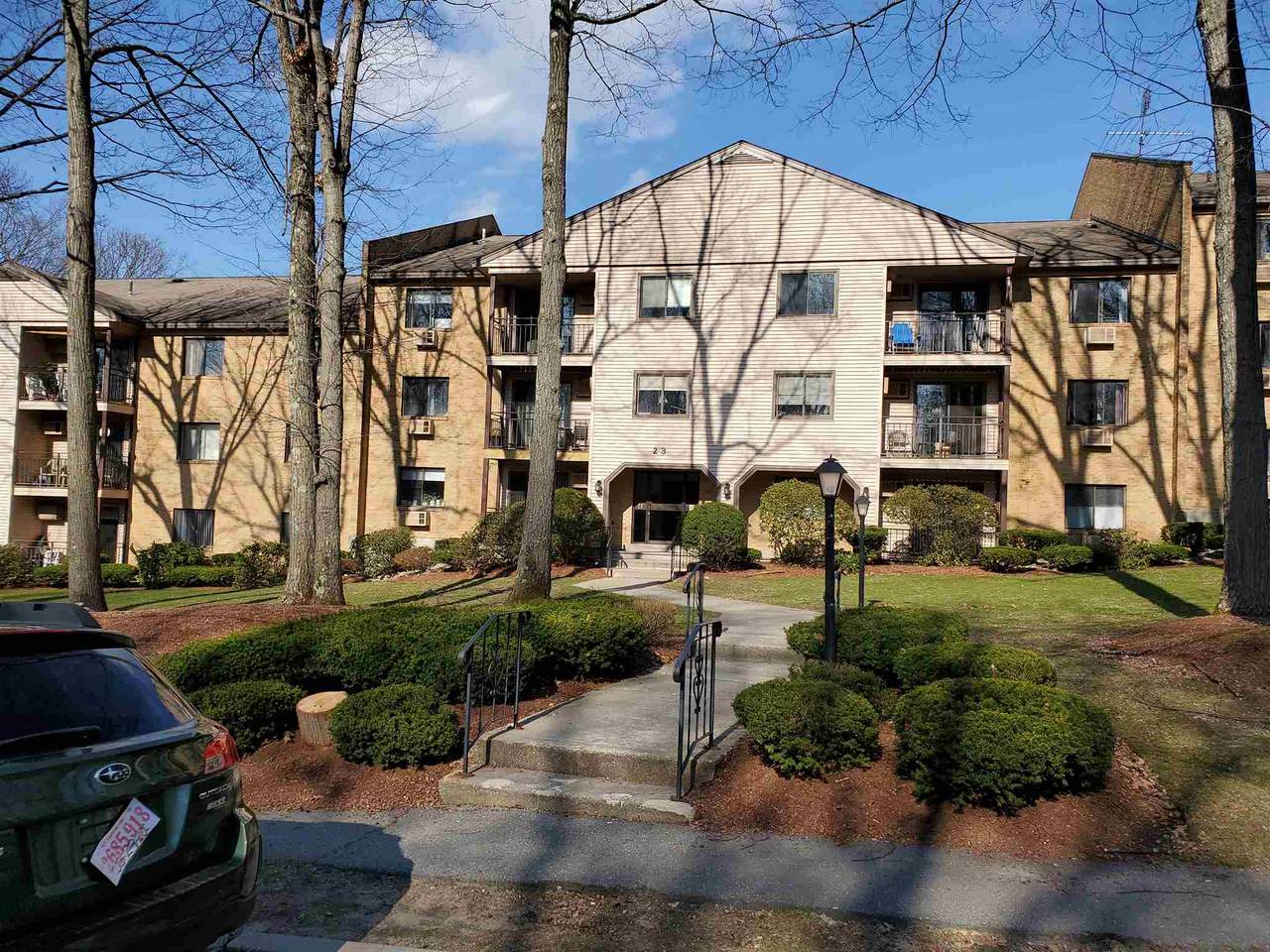 23 Country Club Drive - Photo 1