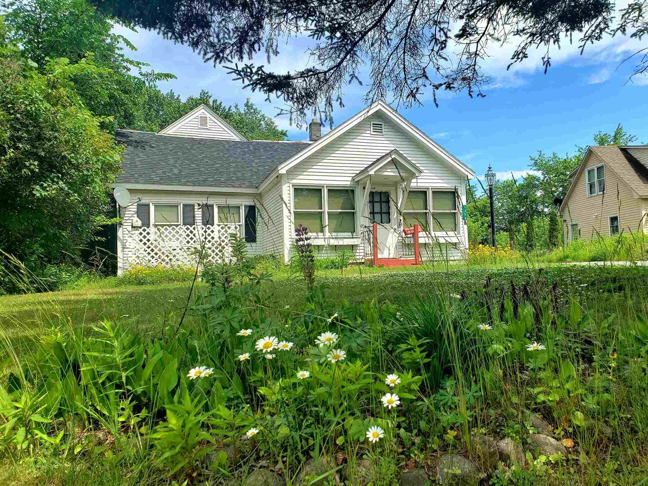 1356 Back Center Road - Photo 1