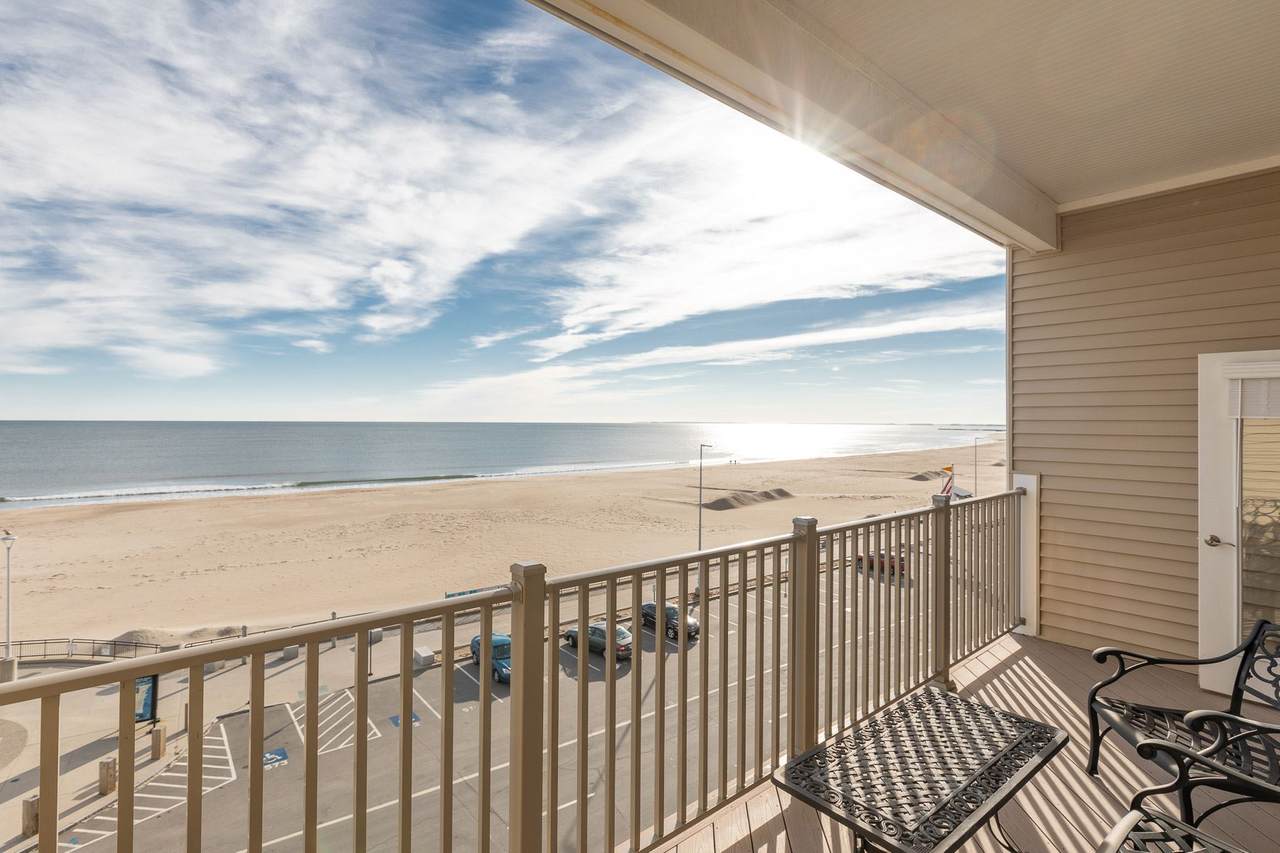 315 Ocean Boulevard - Photo 1