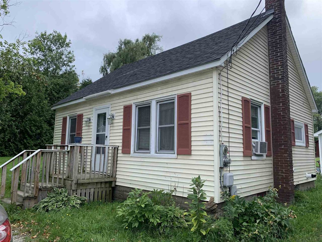 550 Falls Road - Photo 1