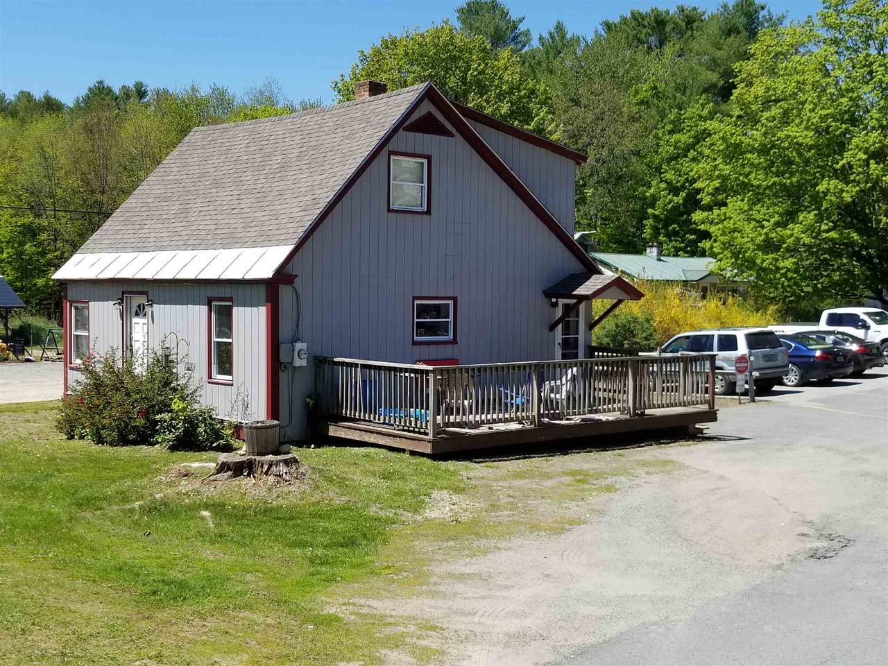 112 Rt 106 - Photo 1