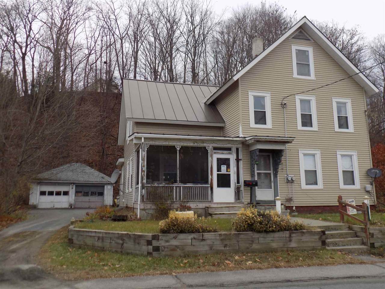 109 Connecticut River Road - Photo 1