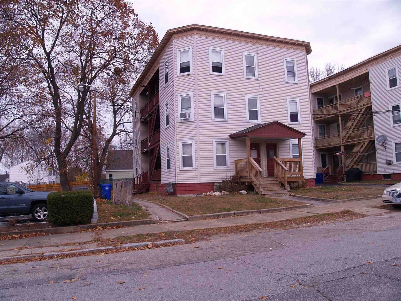 732 Harvard Street - Photo 1