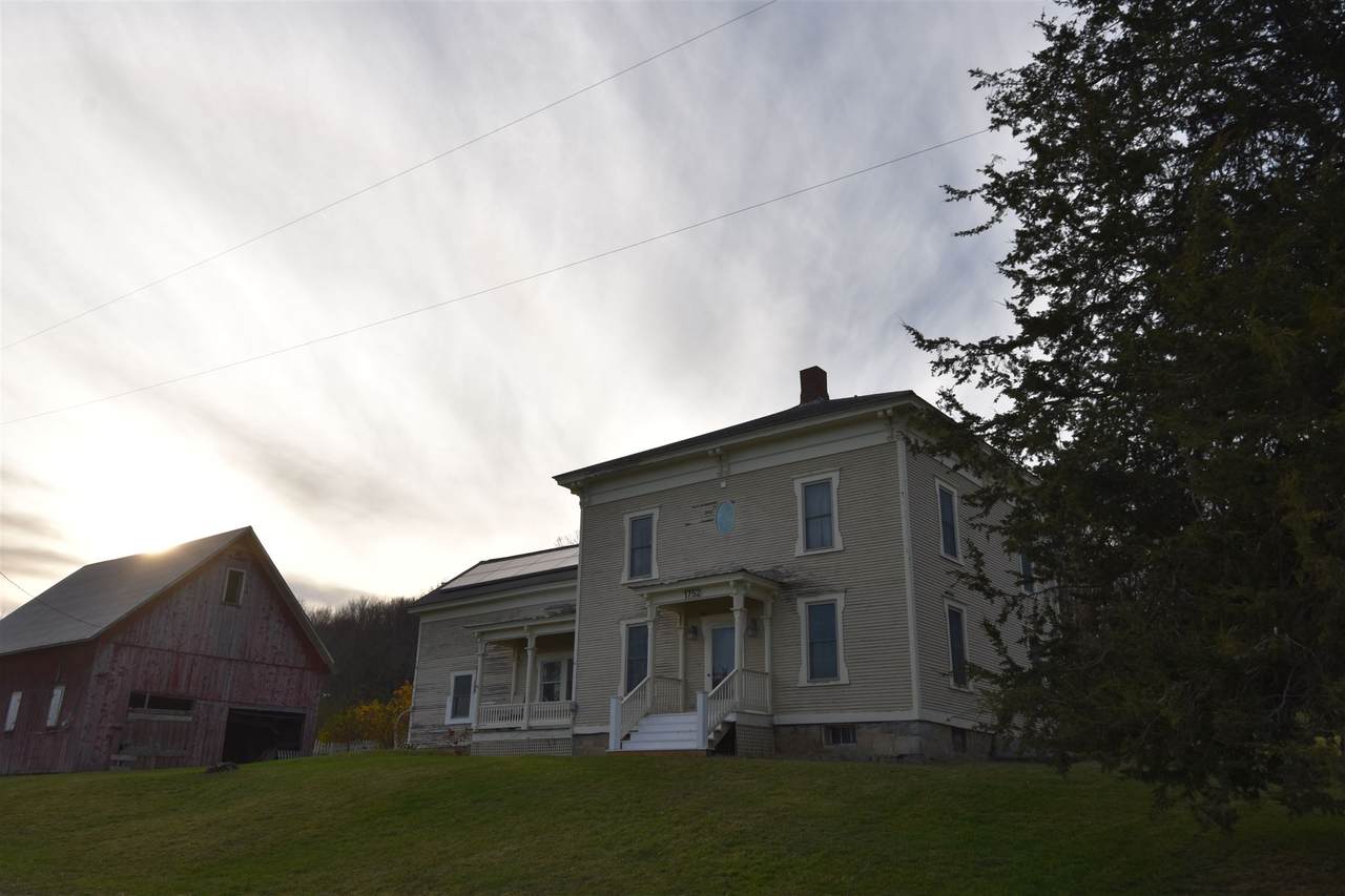 1752 Hopkins Road - Photo 1