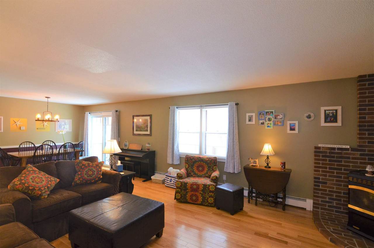 35 Floyd Avenue - Photo 1