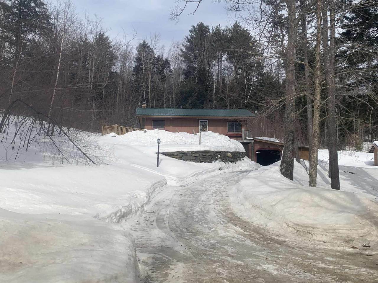 138 Butterfield Road - Photo 1