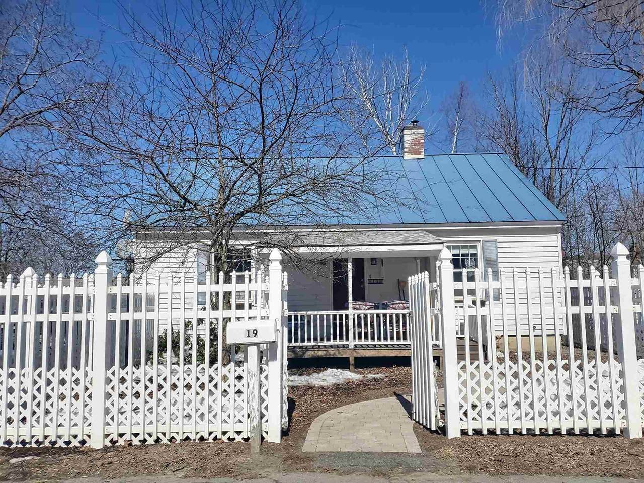 19 Hartford Street - Photo 1