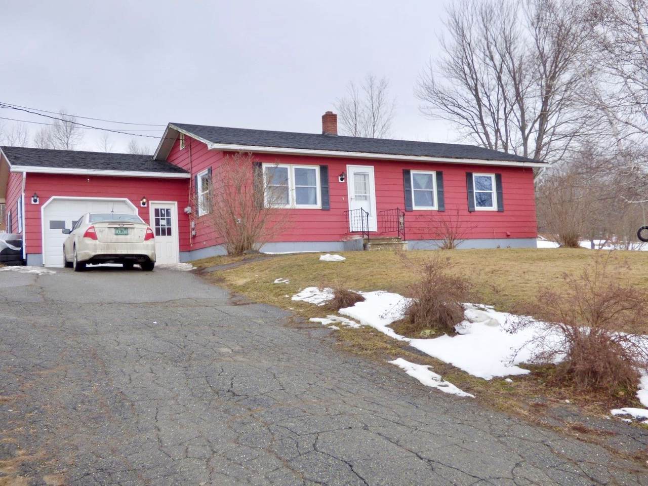 370 Highland Avenue - Photo 1