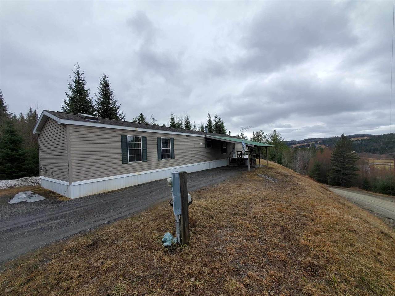 316 Urie Drive - Photo 1