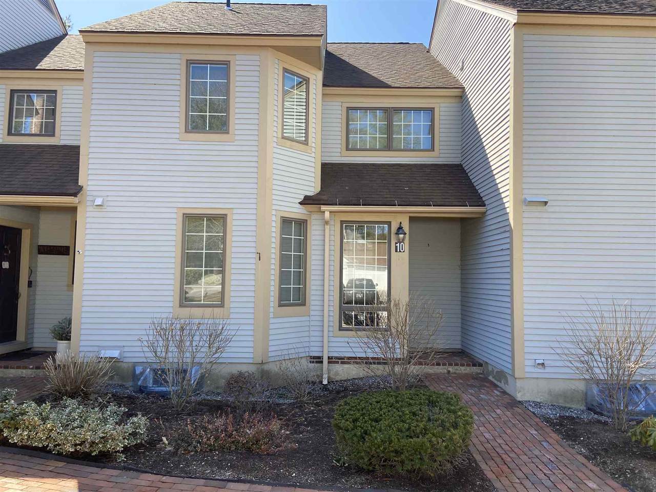10 Windsor Square - Photo 1