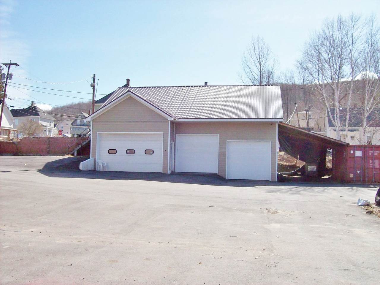 20 Devens Street - Photo 1