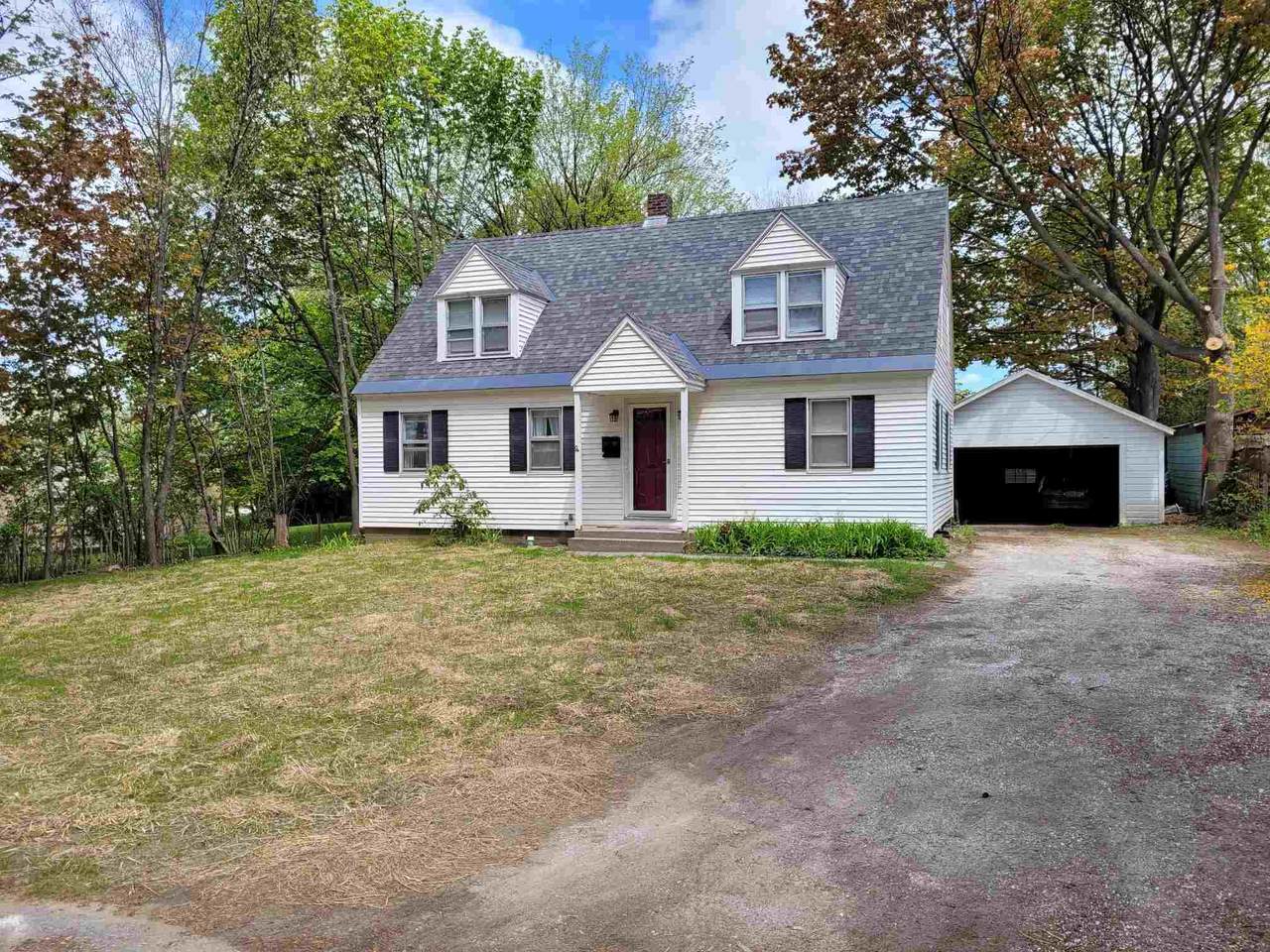 2 Lindenwood Drive - Photo 1