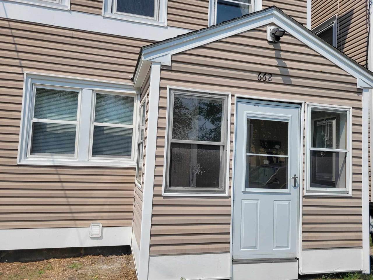 662 Harvard Street - Photo 1