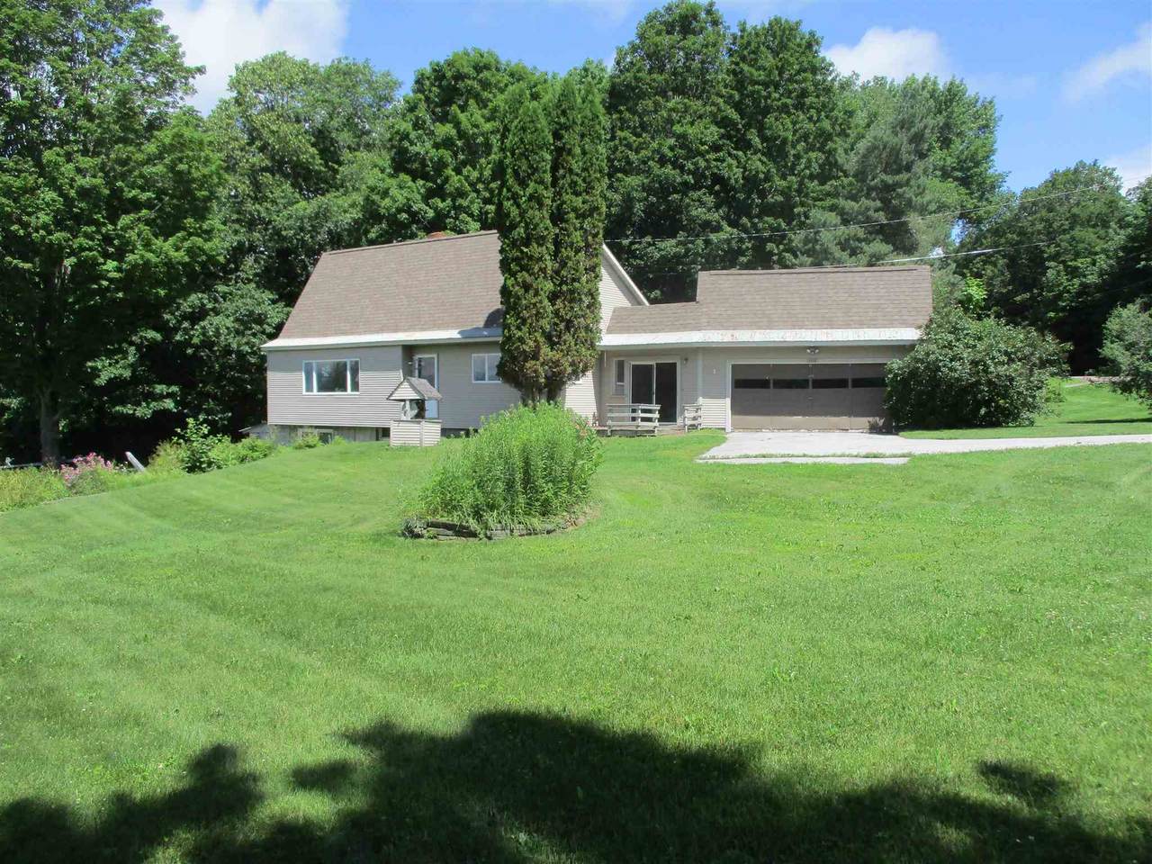 219 South Ridge Road - Photo 1