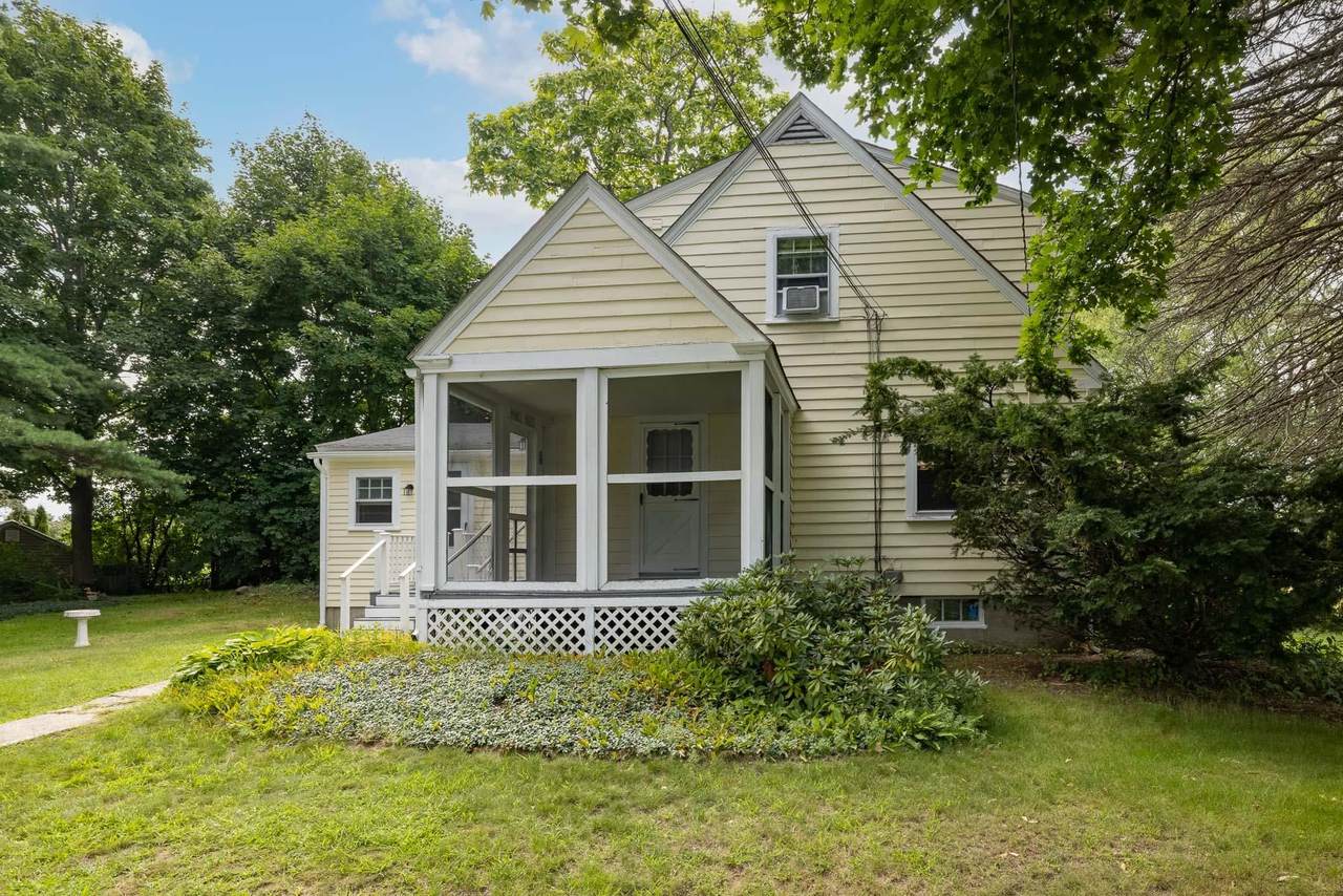 56 Oxford Avenue - Photo 1
