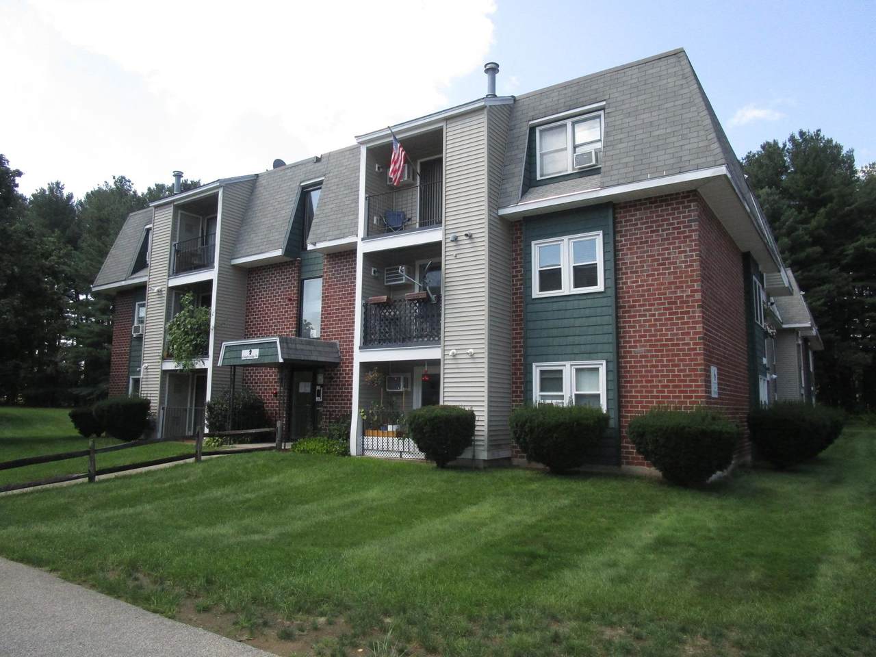 6 Knightsbridge Drive - Photo 1