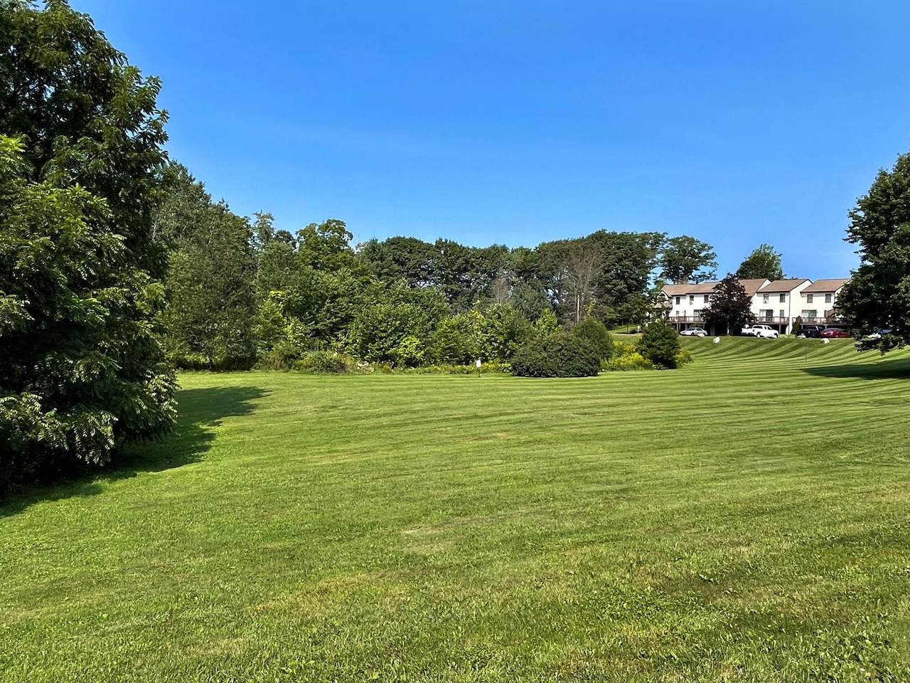 419 Ledgeview Drive - Photo 1
