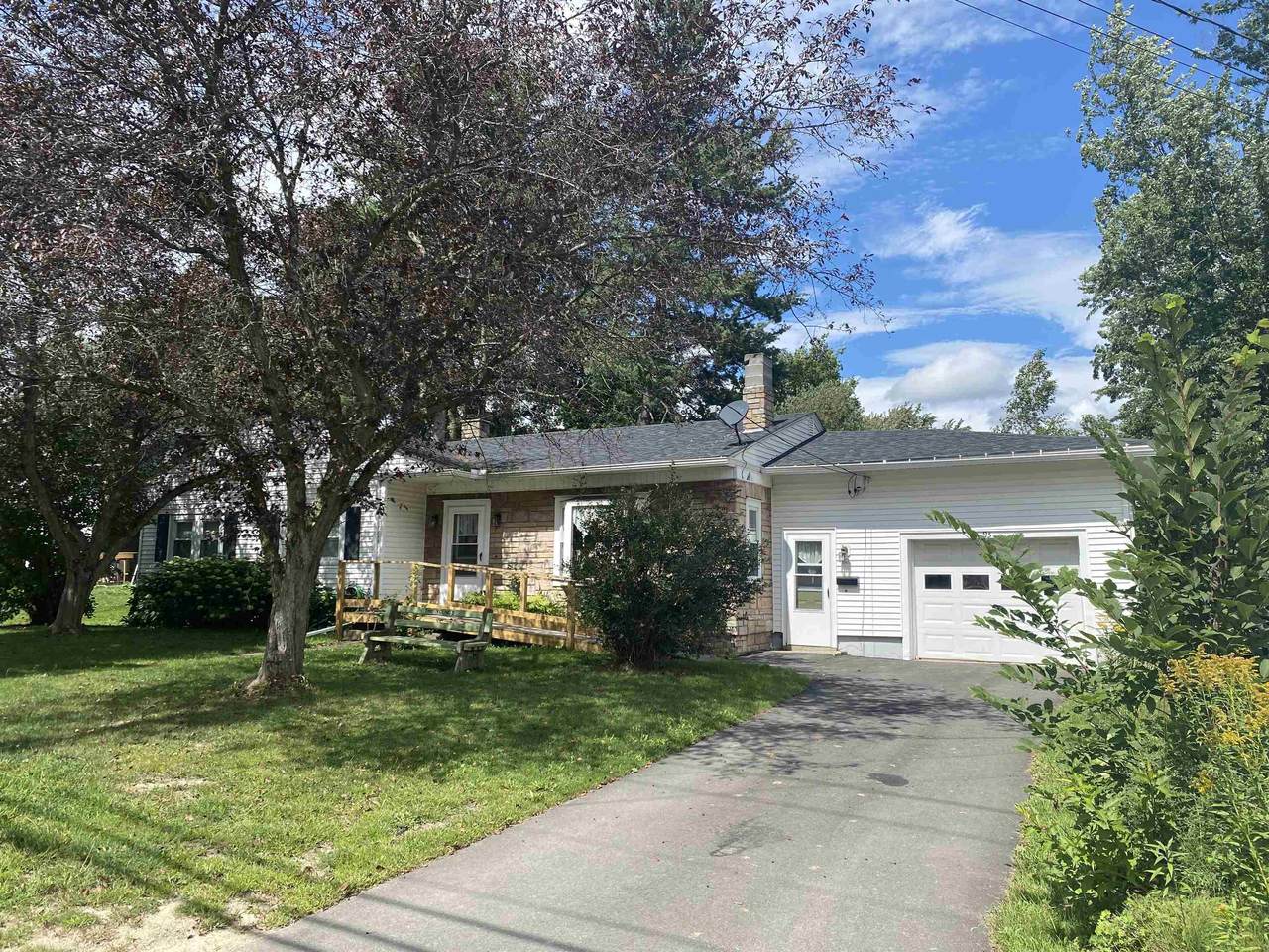 95 North Pleasant Street - Photo 1