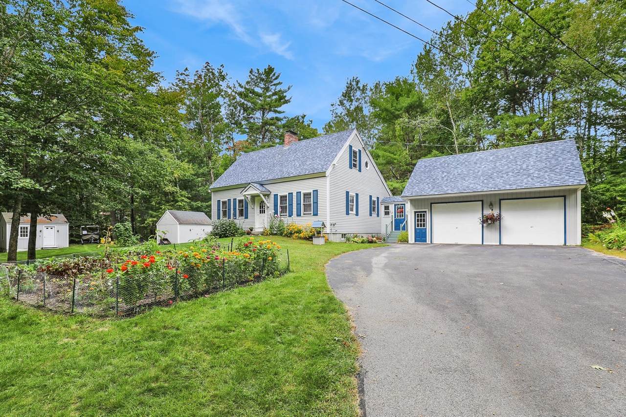 581 E Side Drive - Photo 1