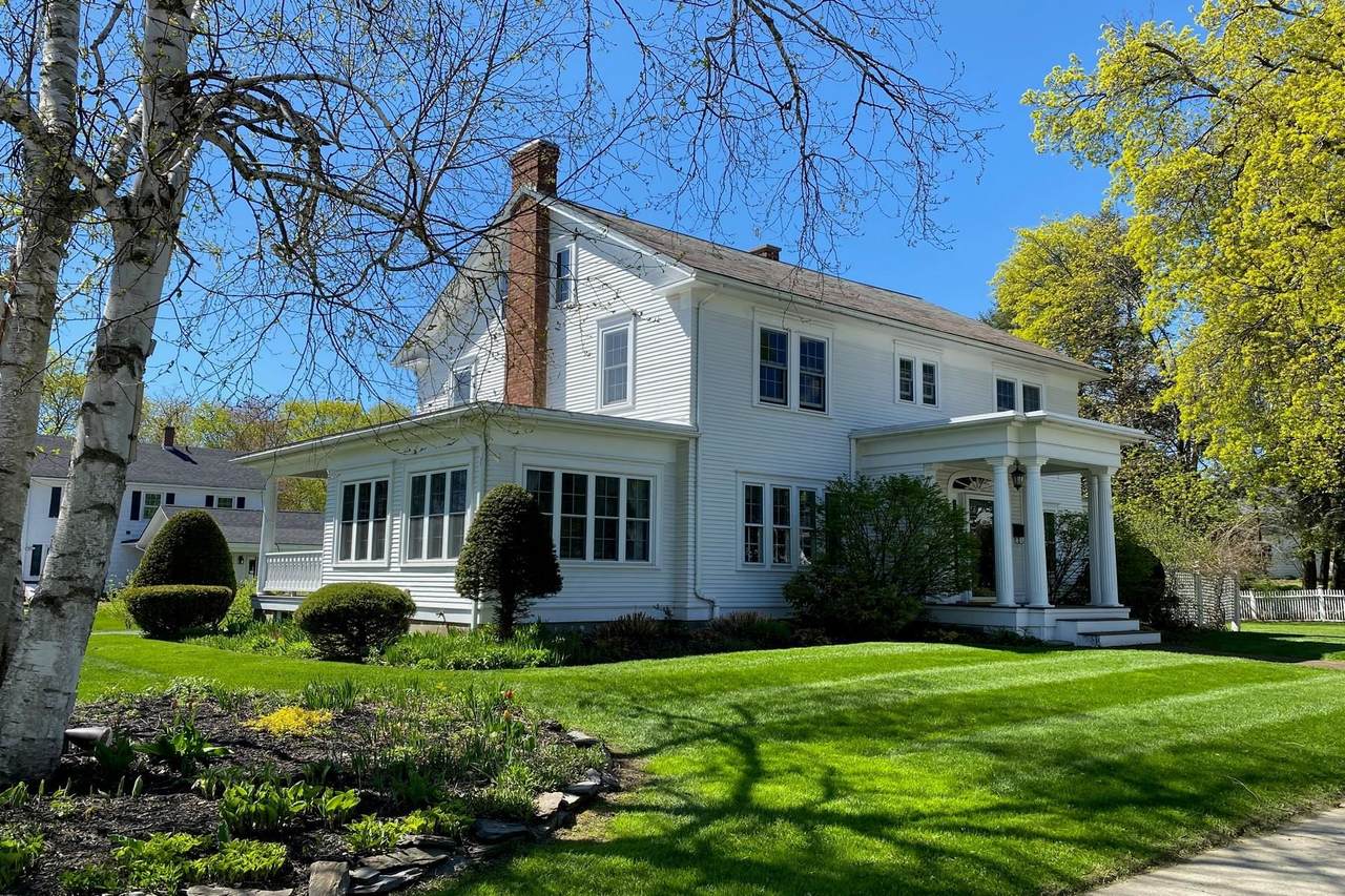 55 Litchfield Avenue - Photo 1