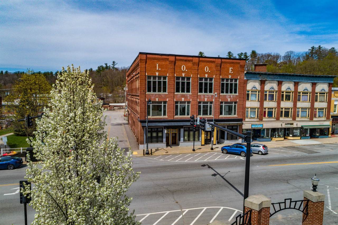400 Central Street - Photo 1