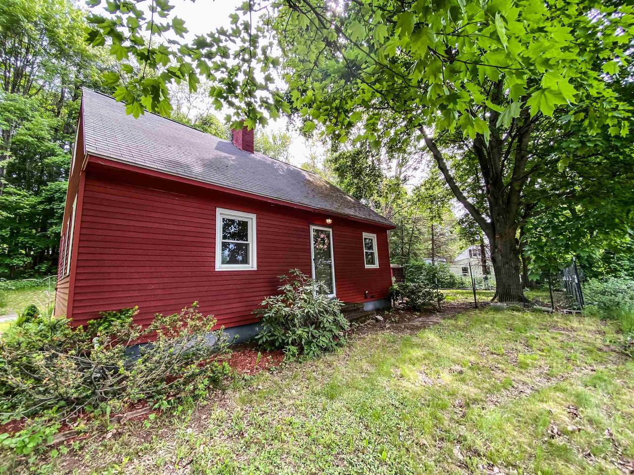 409 Girard Avenue - Photo 1