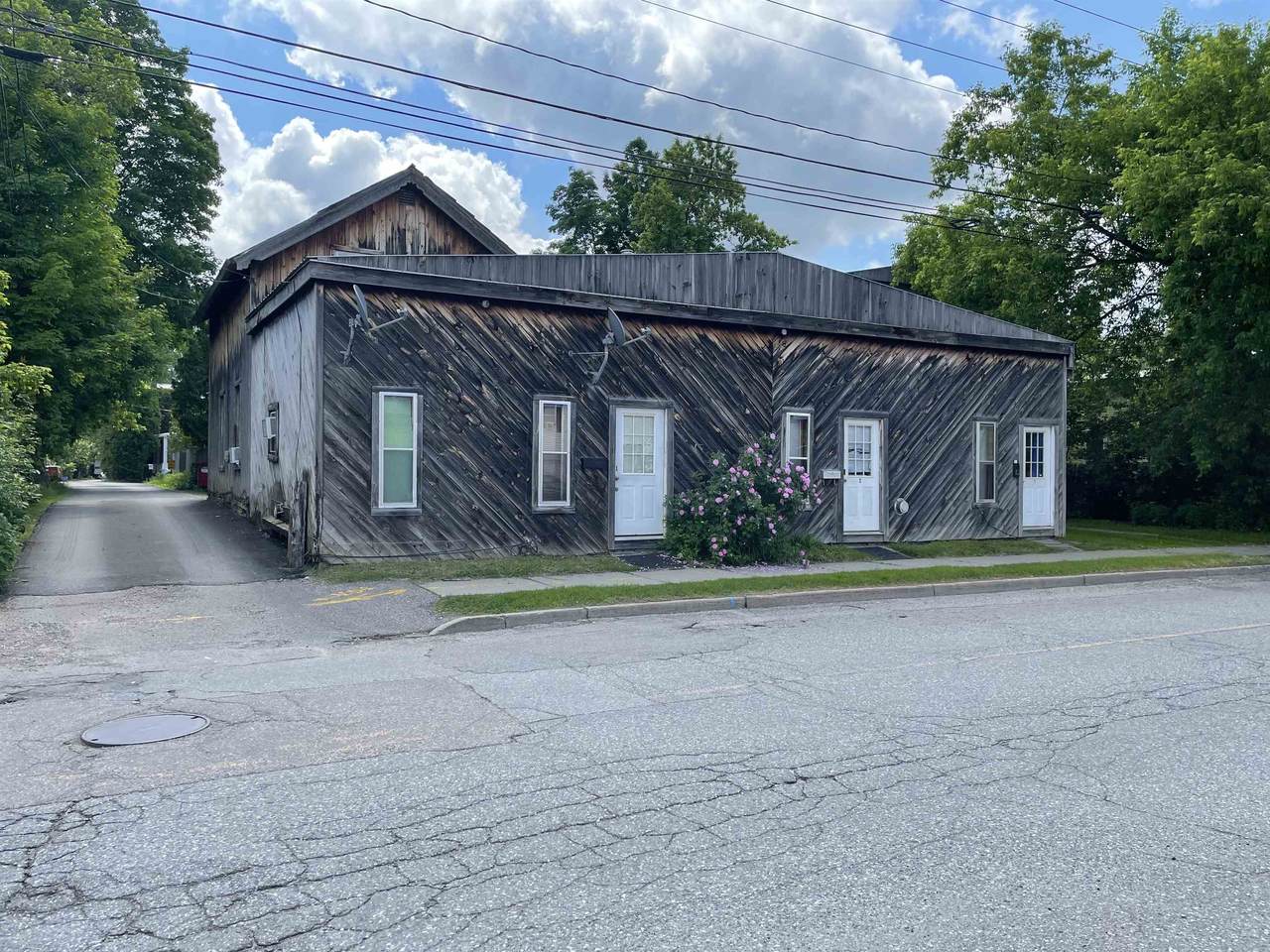 10 Railroad Street - Photo 1