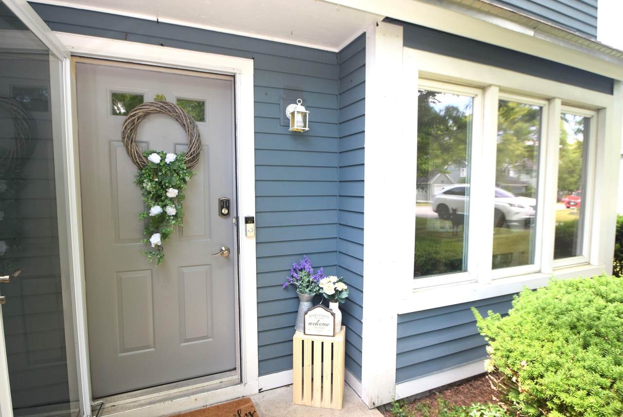 11 Kristina Way - Photo 1