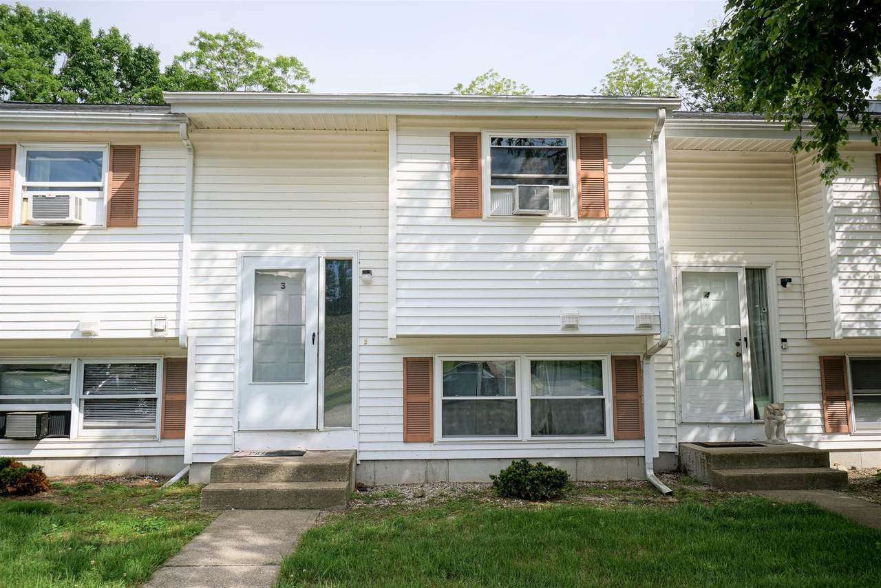 881 Mammoth Road - Photo 1