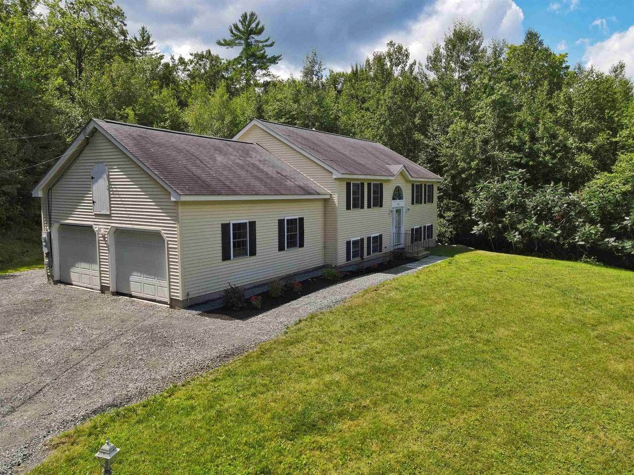 200 Upper Birch Drive - Photo 1
