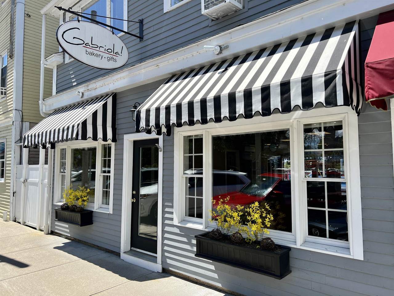 13 Railroad Avenue - Photo 1