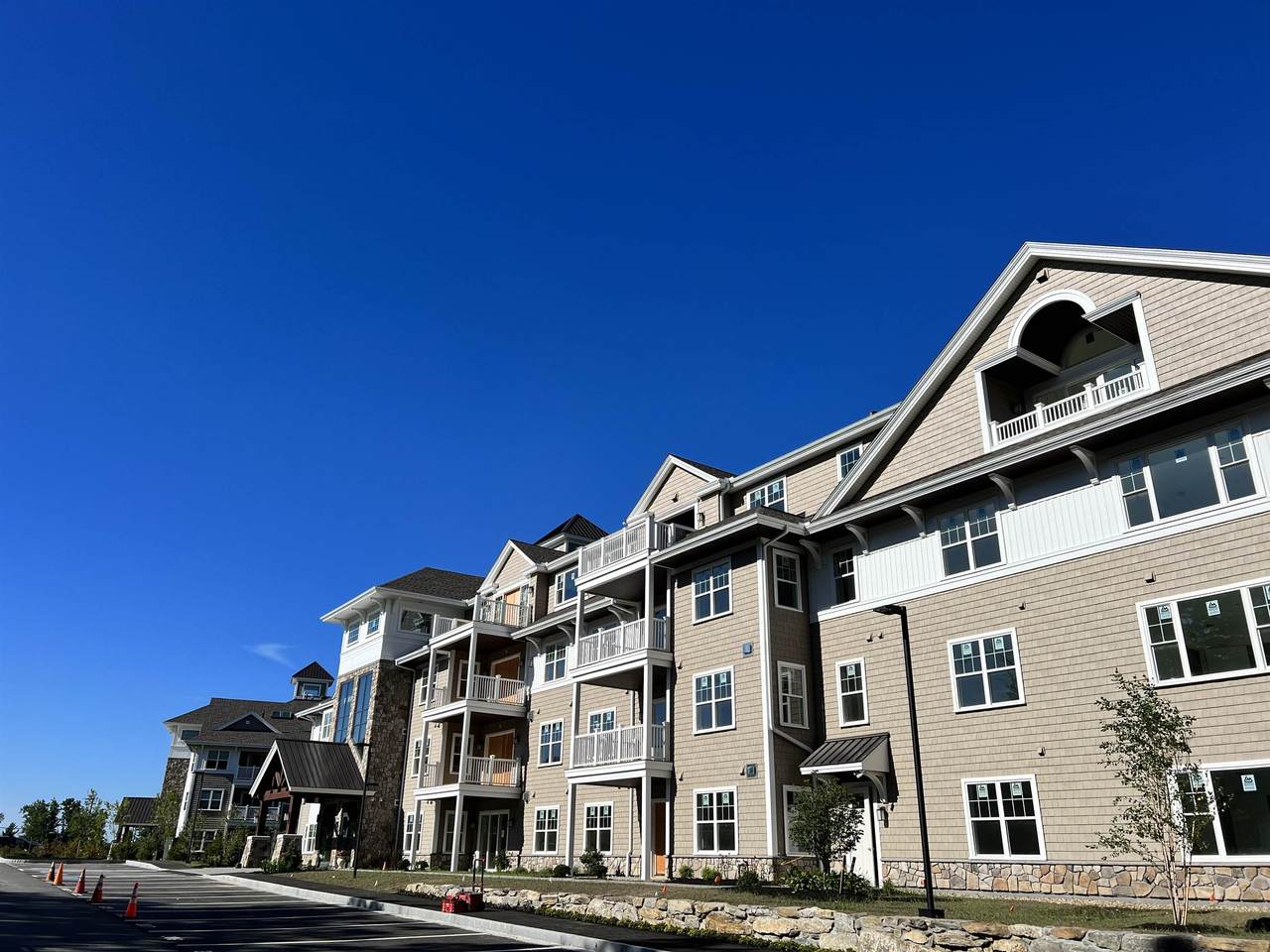 7 Longview Drive - Photo 1