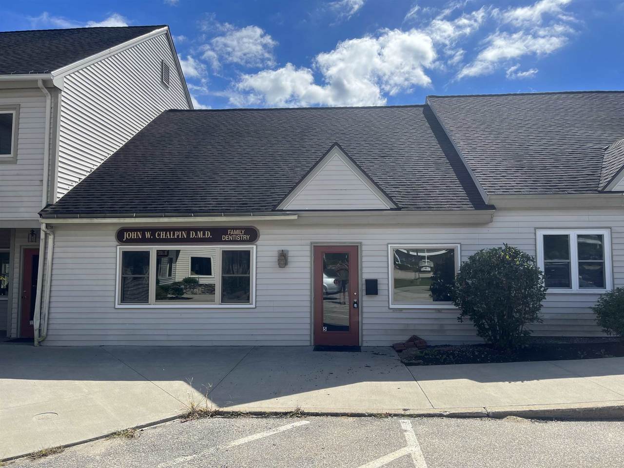 62 Portsmouth Avenue - Photo 1