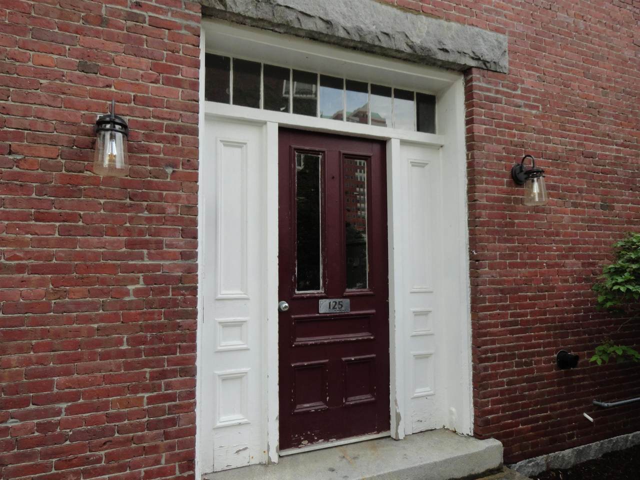 125 West Merrimack Street - Photo 1