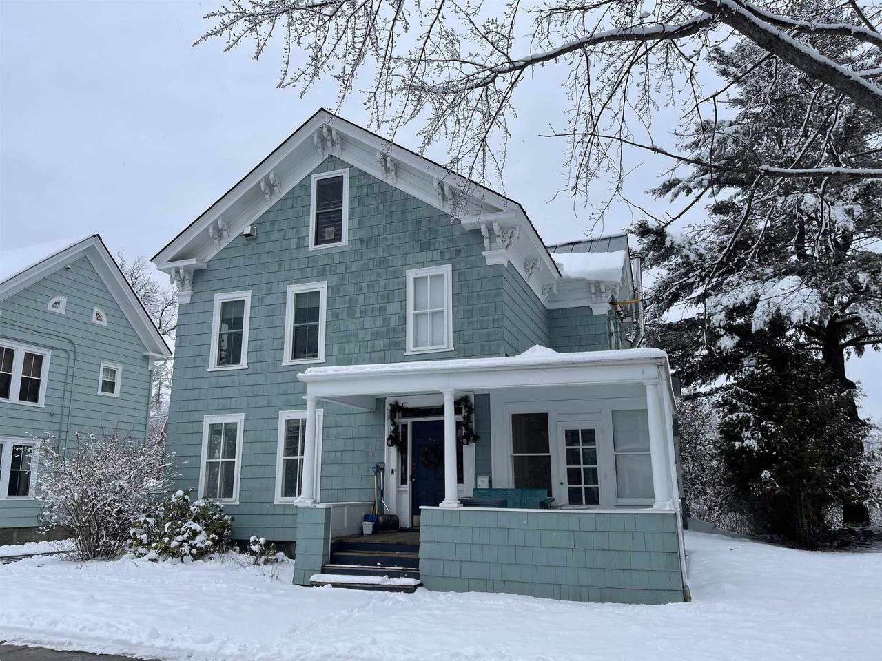 60 College Street - Photo 1