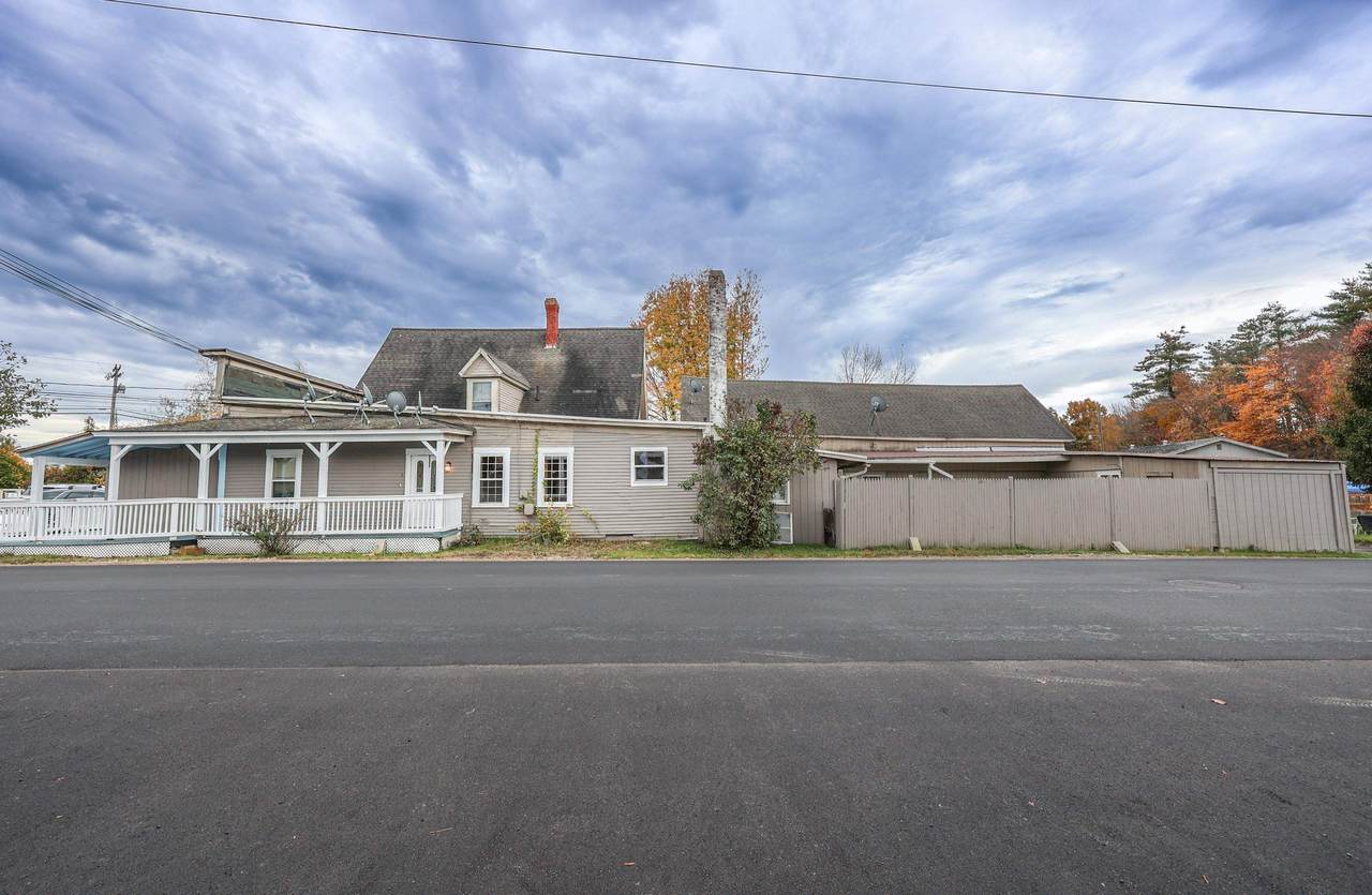 74 Railroad Avenue - Photo 1