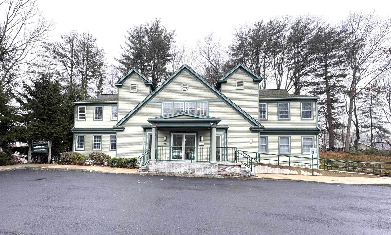 60 Exeter Road - Photo 1