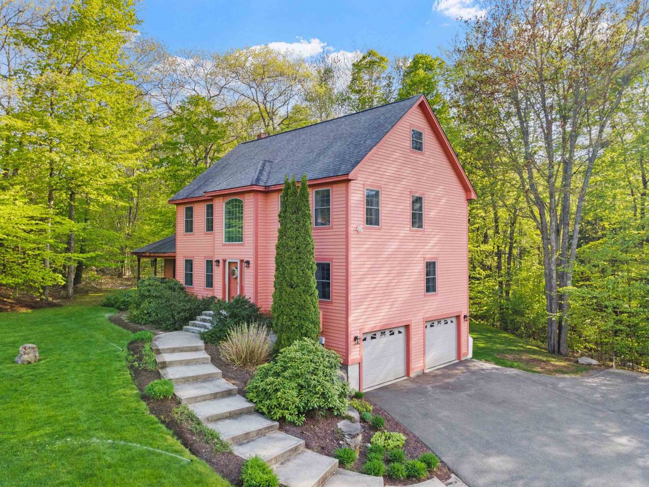 40 Lakewood Drive - Photo 1