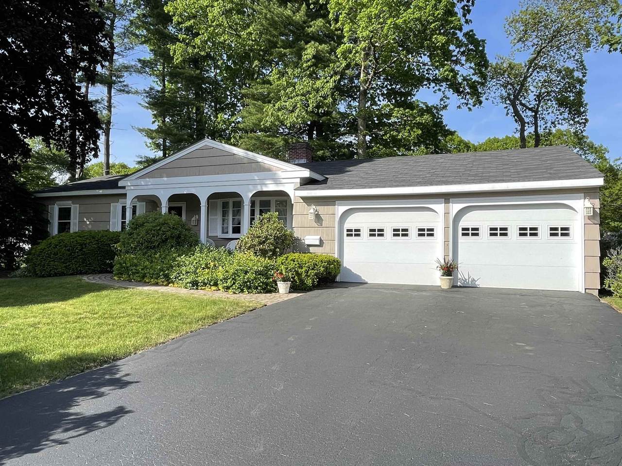 1 Burgundy Drive - Photo 1