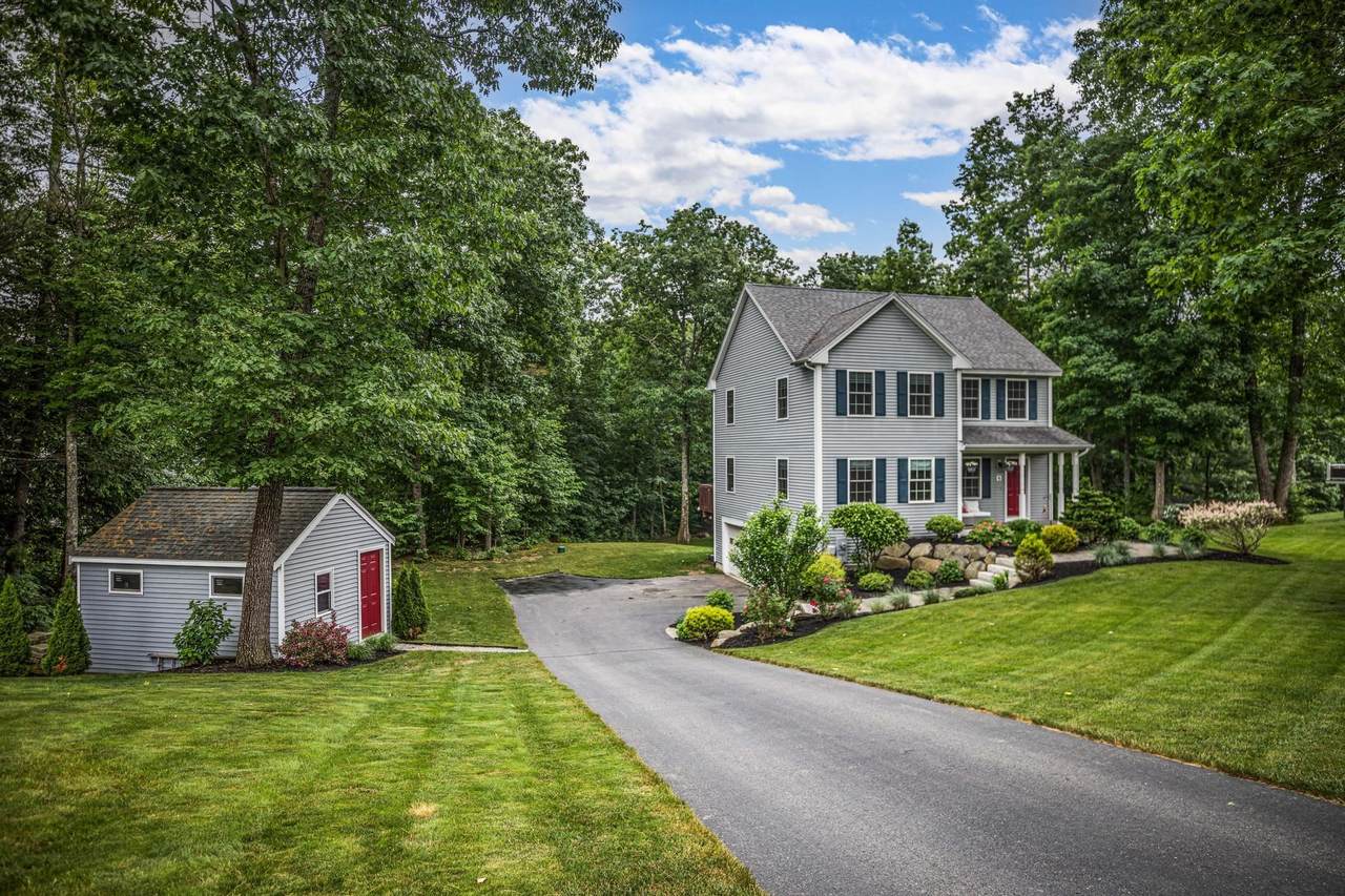 4 Saddle Brook Lane - Photo 1