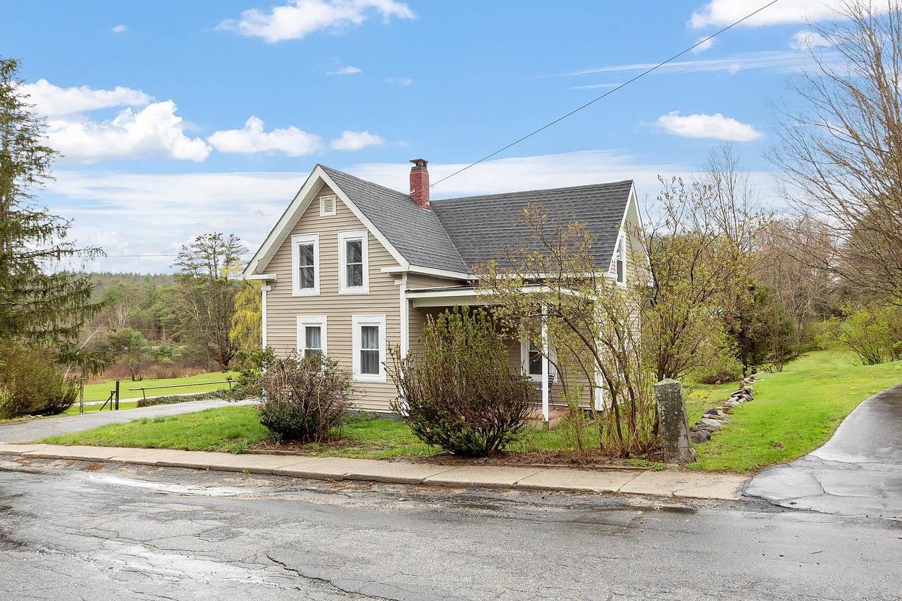 11 Greenhouse Lane - Photo 1