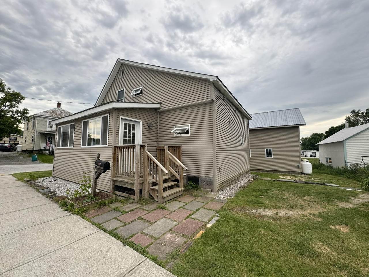 154 Highland Avenue - Photo 1