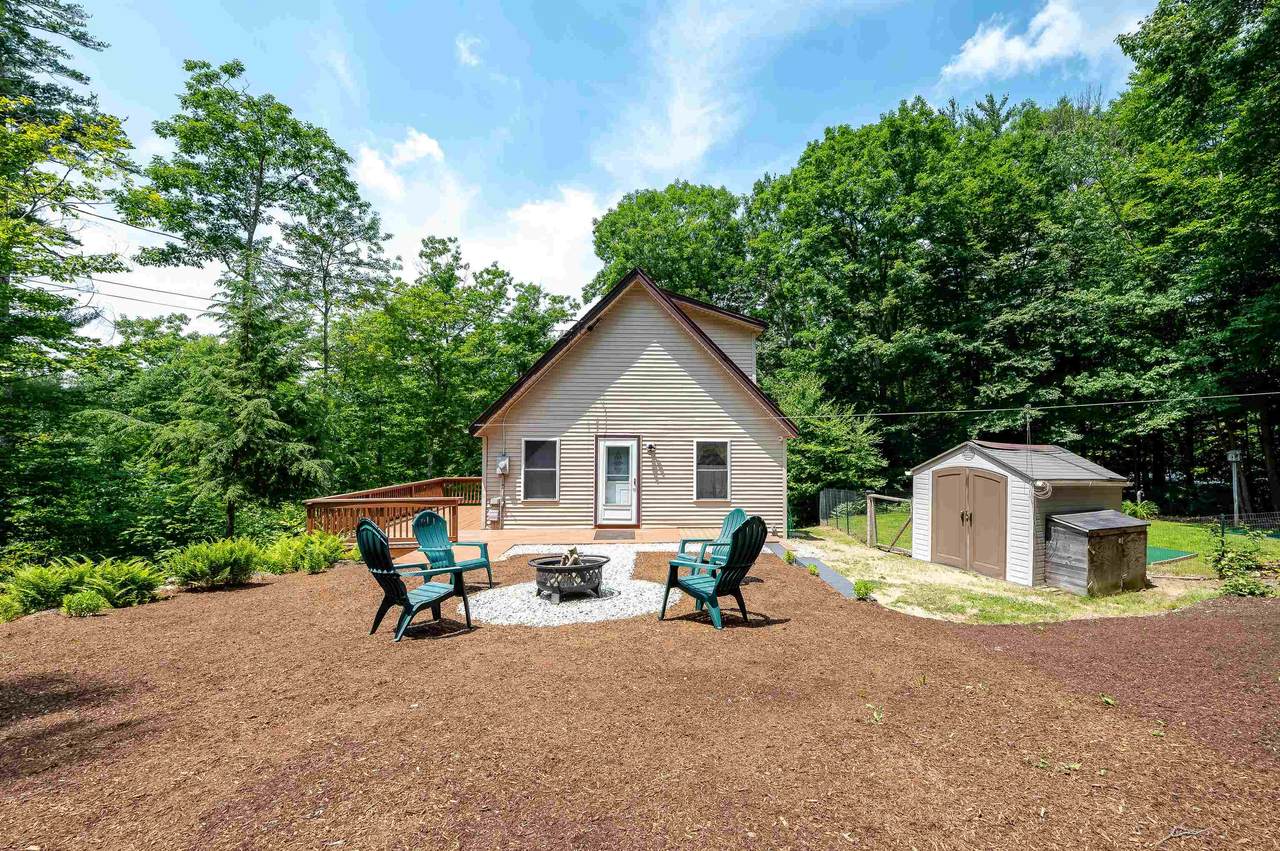 20 Berry Avenue - Photo 1