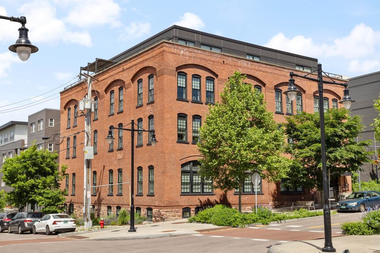 161 St Paul Street - Photo 1