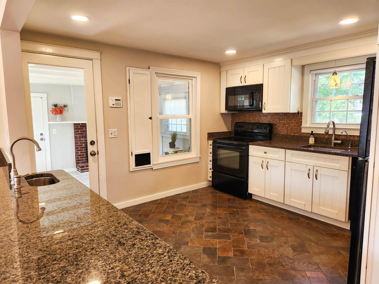 10 Terry Street - Photo 1