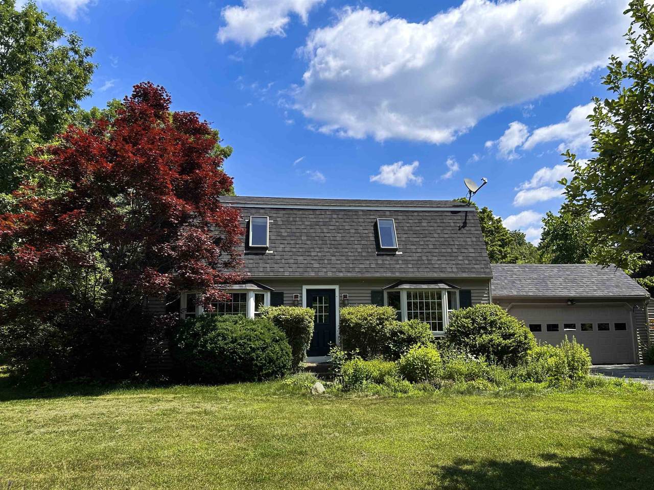 11 Village Green - Photo 1
