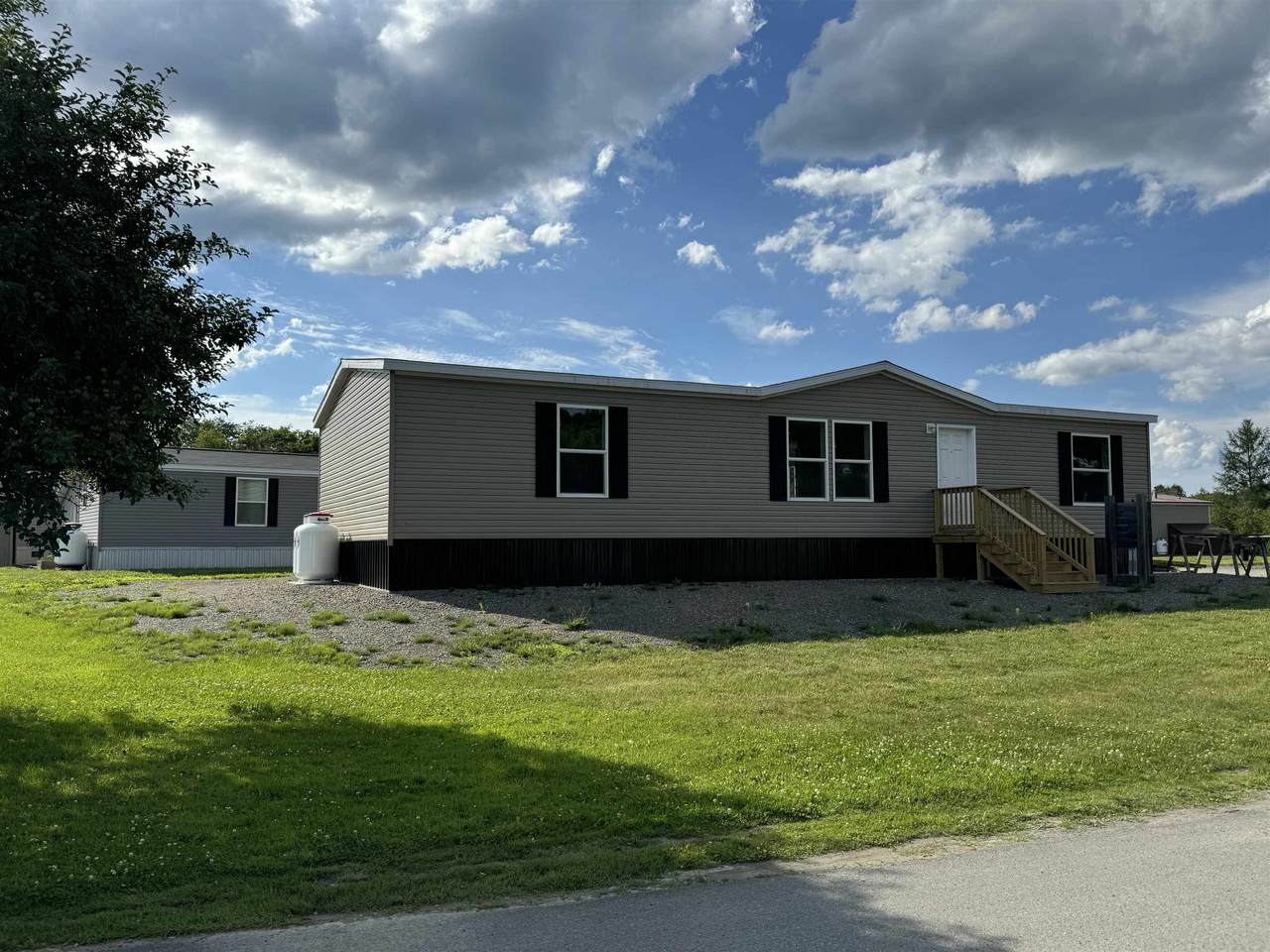 29 Pine Street - Photo 1