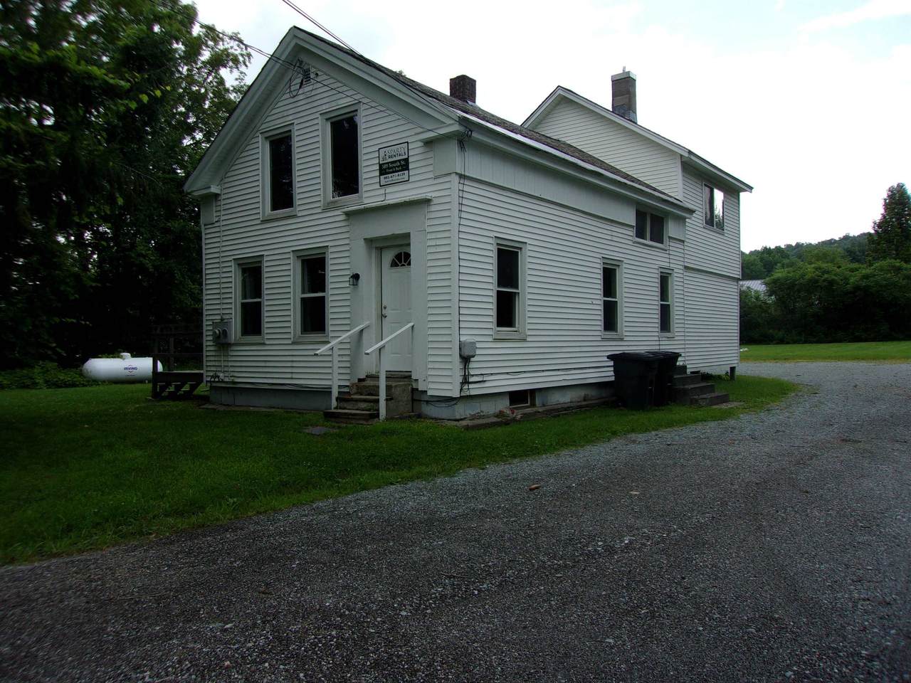 589 South Street - Photo 1
